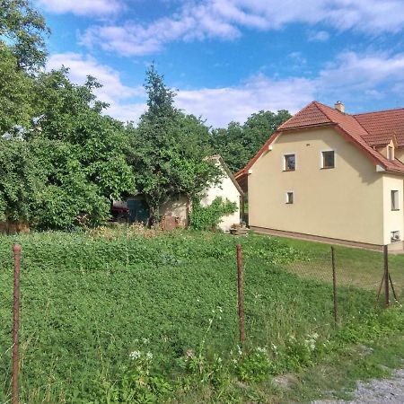 Apartman Pod Kalvariou - Rodinny Dom Banská Štiavnica エクステリア 写真