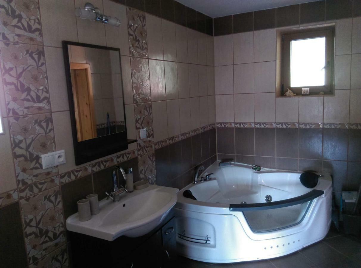 Apartman Pod Kalvariou - Rodinny Dom Banská Štiavnica エクステリア 写真