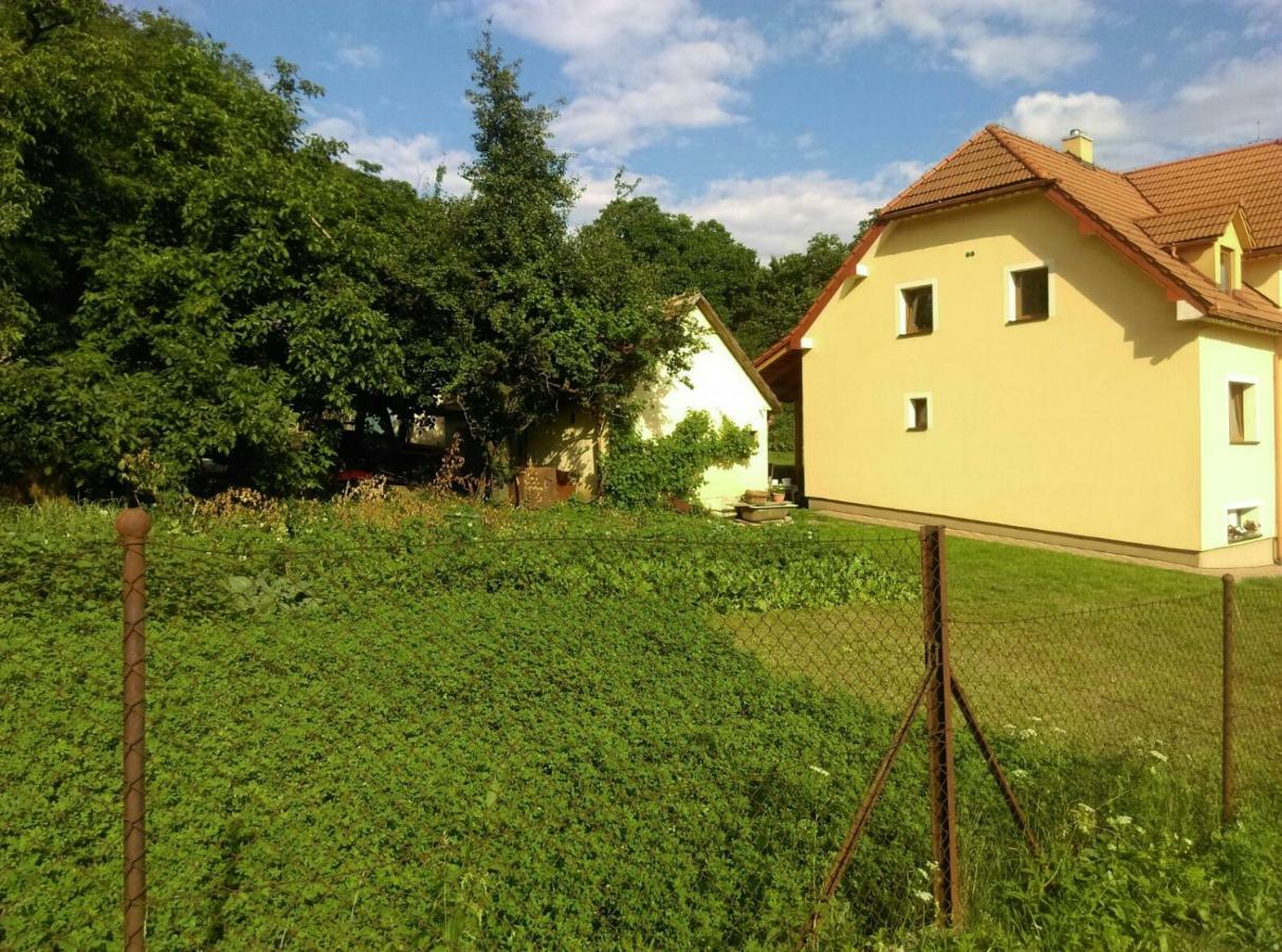 Apartman Pod Kalvariou - Rodinny Dom Banská Štiavnica エクステリア 写真